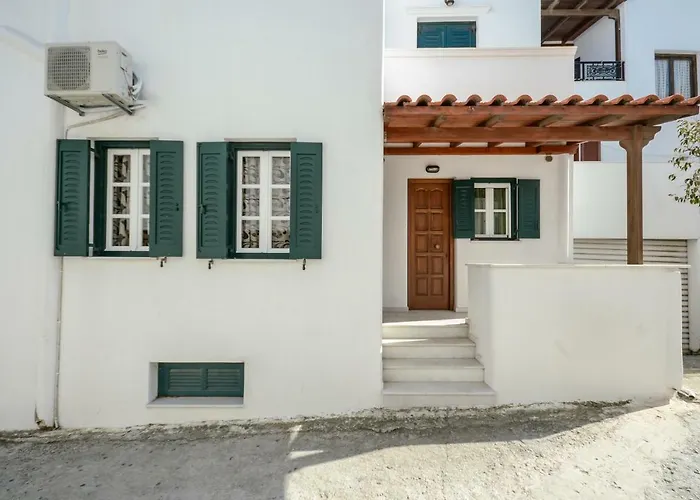 Naxos House * Naxos City