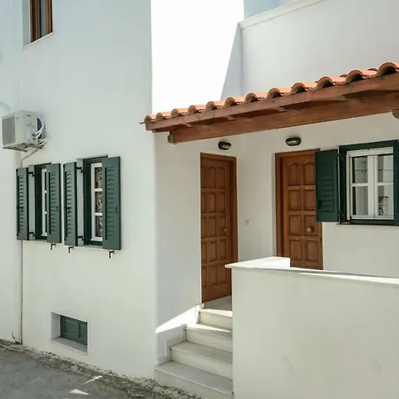 Naxos House * Naxos City