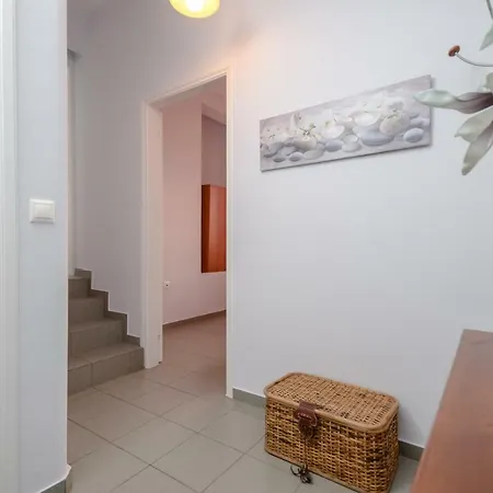 Naxos House Apartment