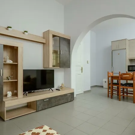 Naxos House شقة