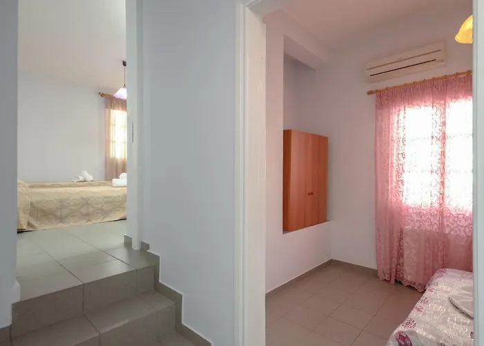 Naxos House Apartamento *