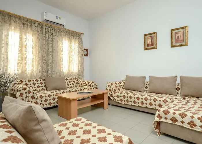 דירה Naxos House *