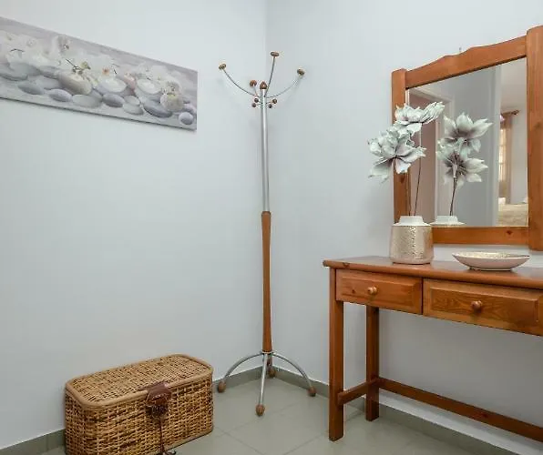 Naxos House Apartamento *